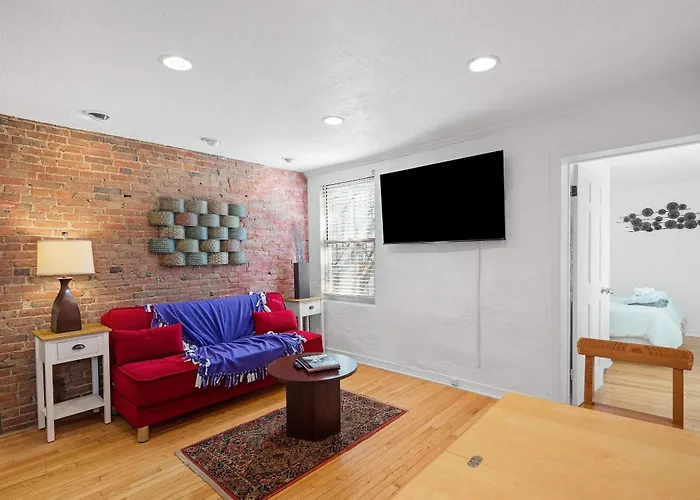 Apartment Panoramic Views On Your Front Porch